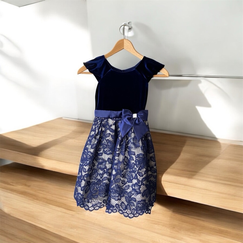 Jona Michelle Girl's Elegant Navy Blue Velvet & Lace Dress Size 7 Bow Crinoline
